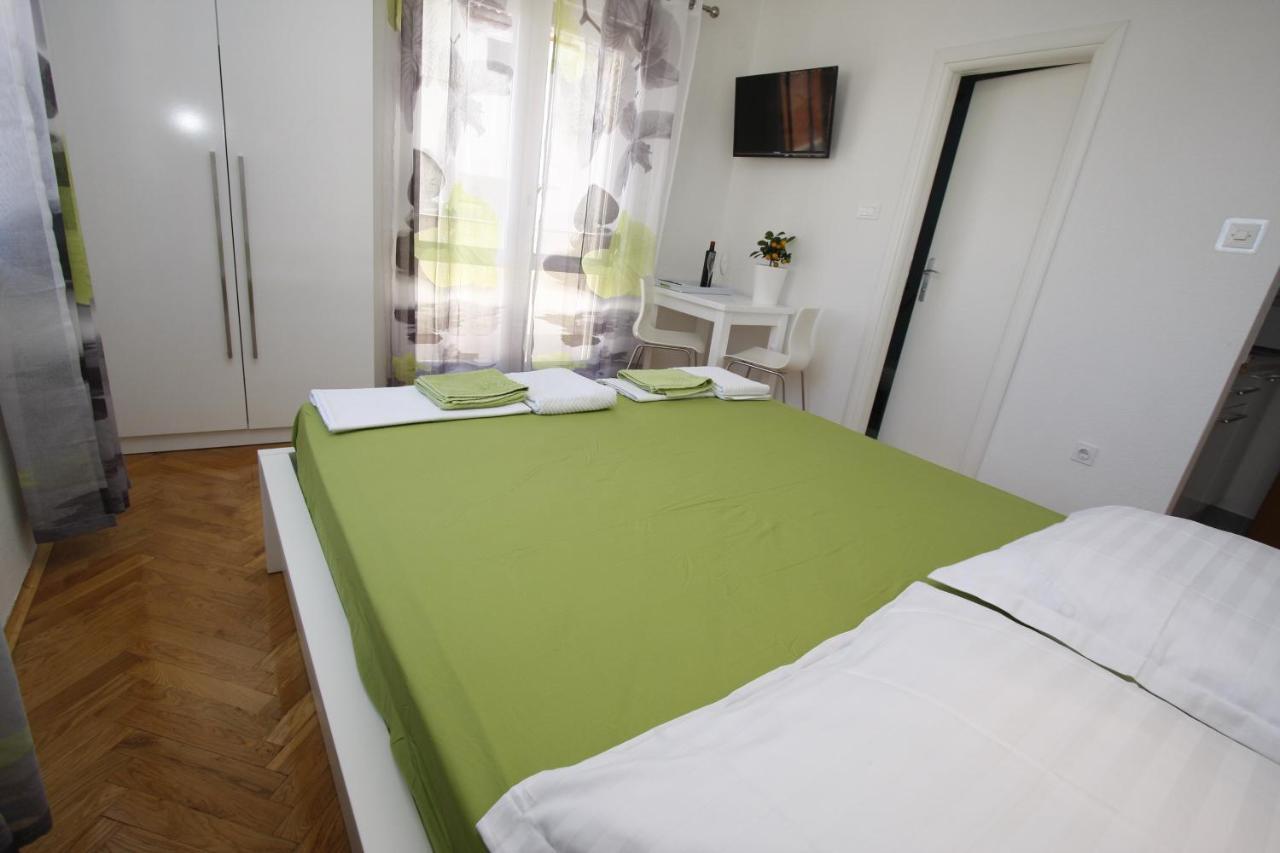 Apartments Galic Макарска Екстериор снимка