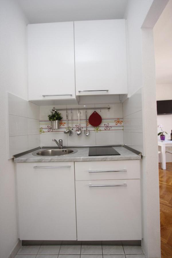 Apartments Galic Макарска Екстериор снимка