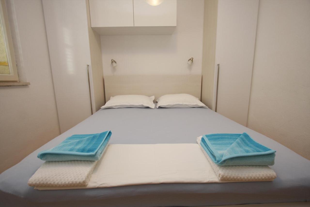 Apartments Galic Макарска Екстериор снимка