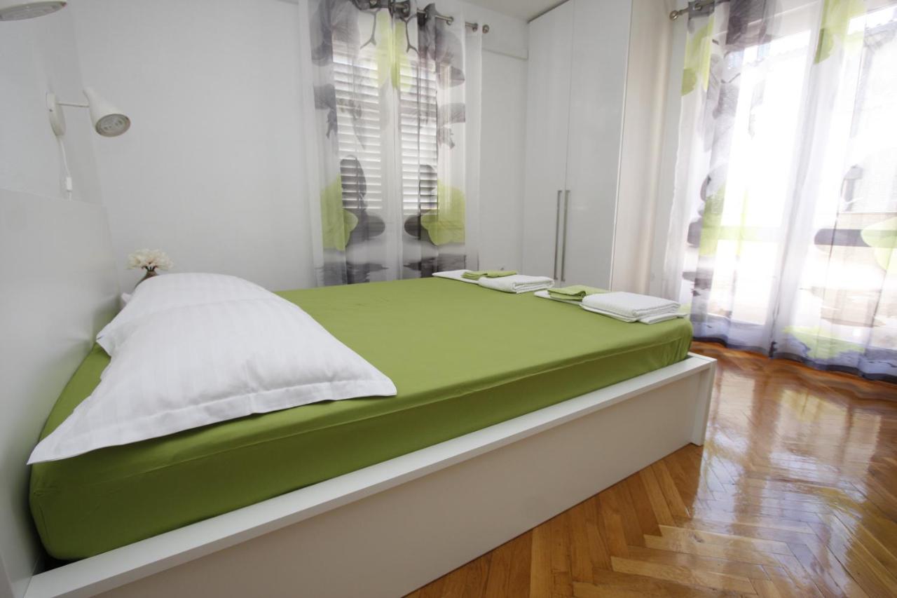 Apartments Galic Макарска Екстериор снимка